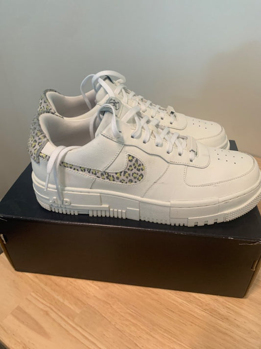 Nike Air Force 1 Pixel SE Women's Size 12