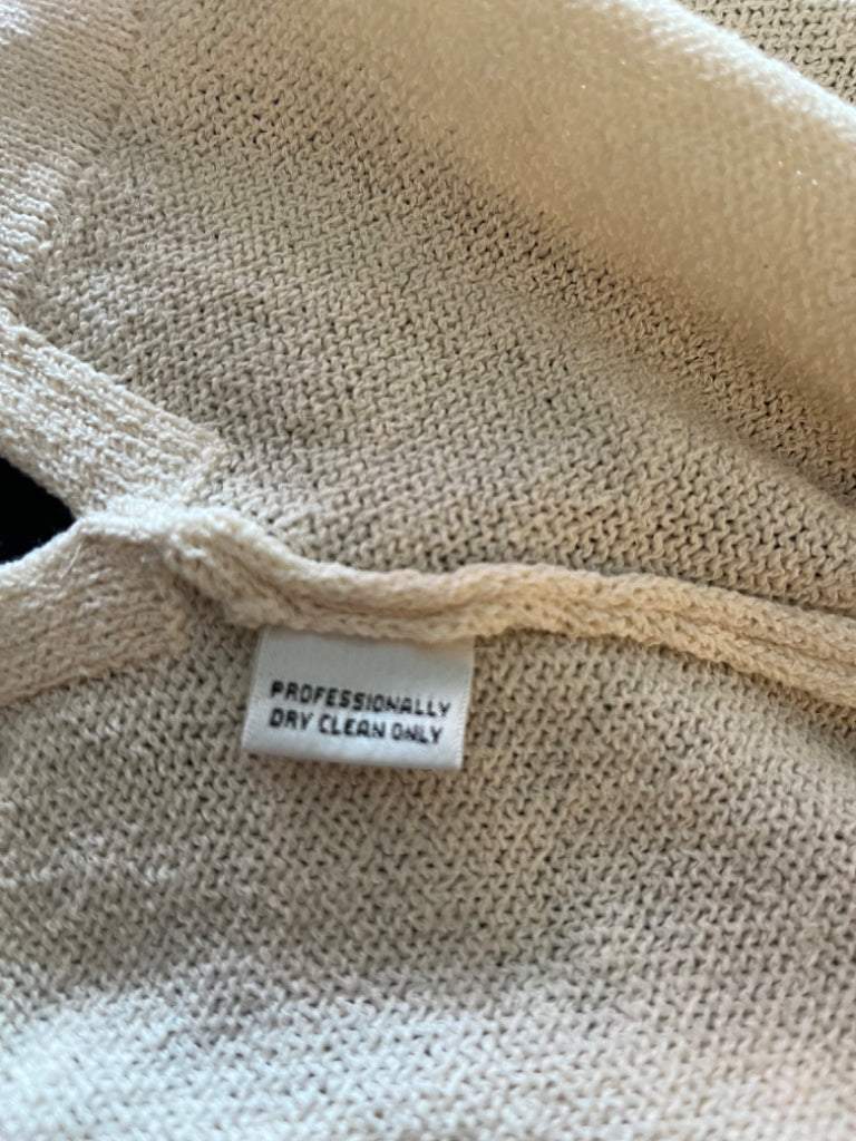 St. John Knit Parchment Colored Shell Size Large