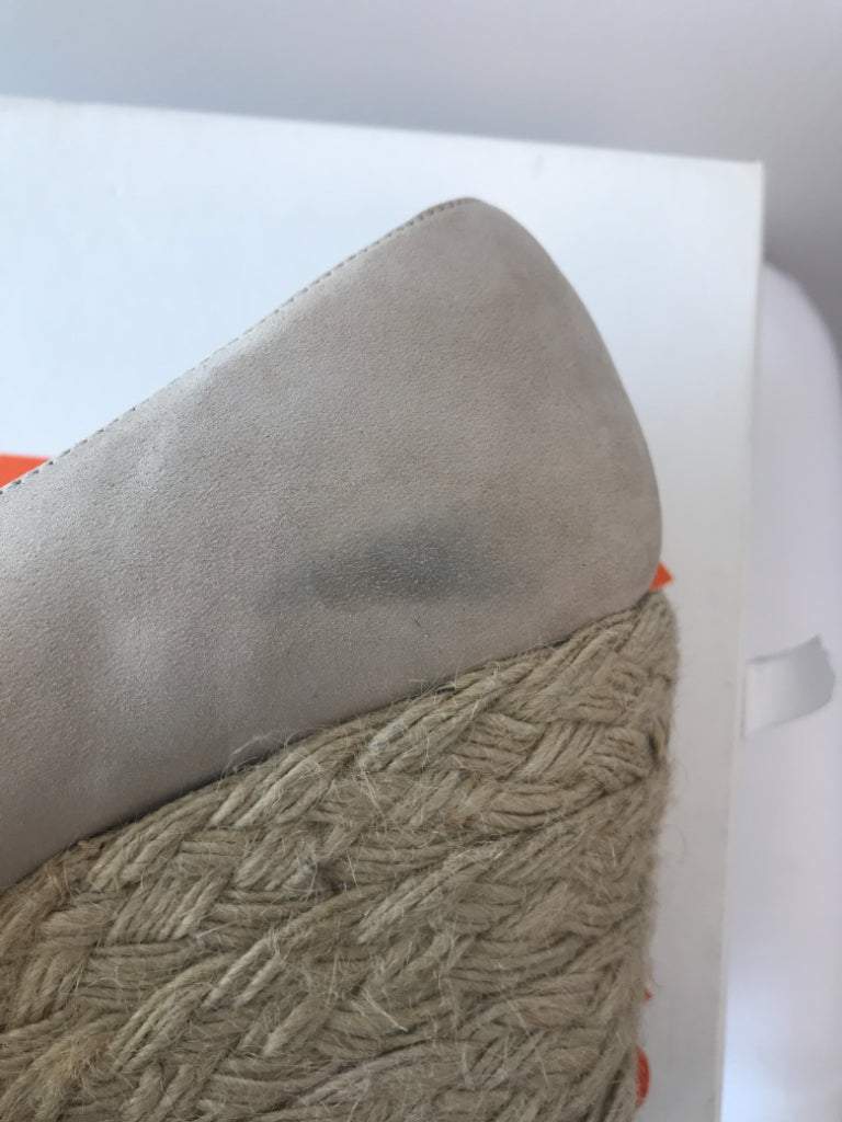 KORS Michael Kors Size 11 Beige Wedges NWT
