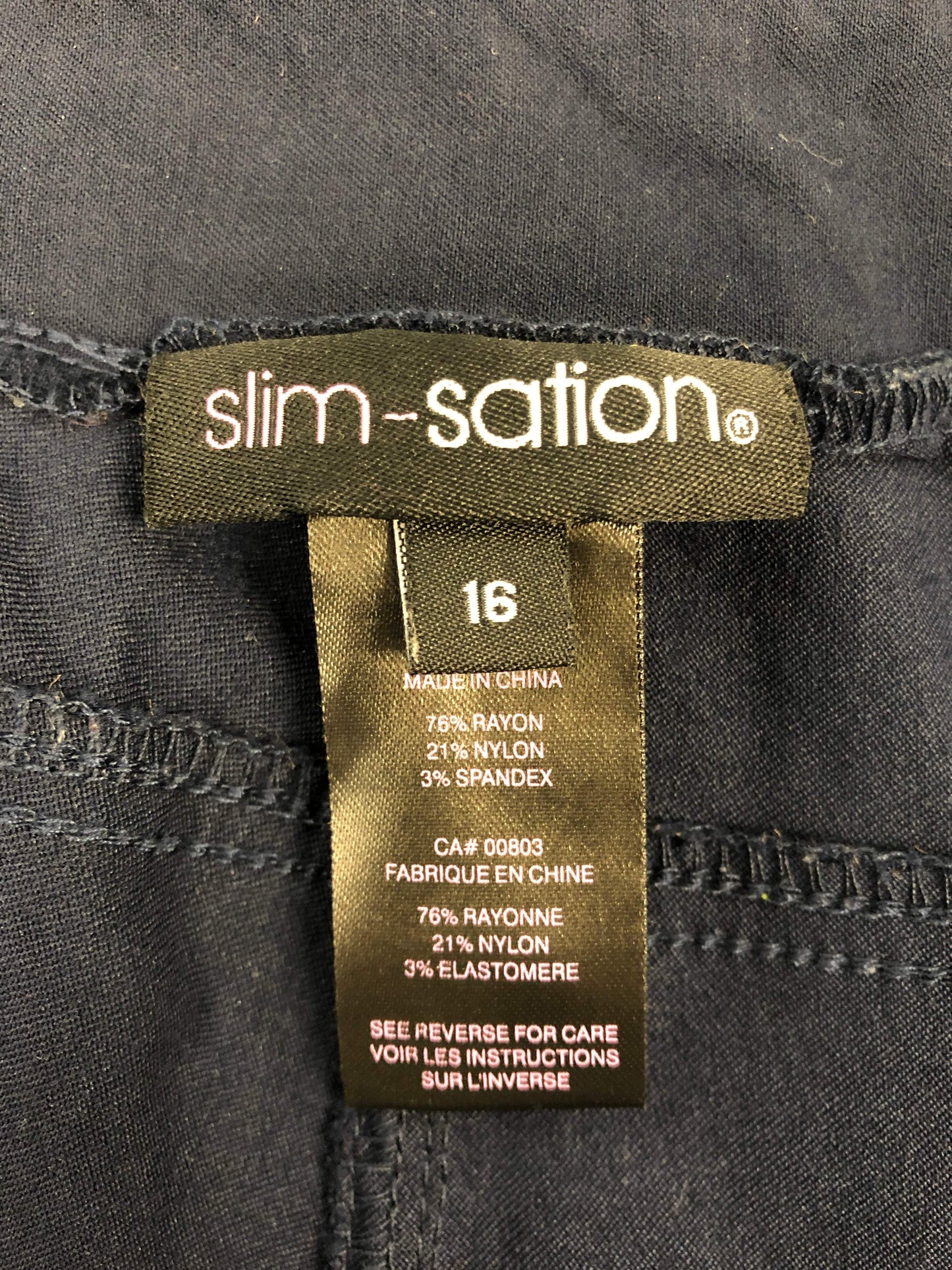 Slim- Sation Size 16 Navy Blue Rayon Blend Golf Capri Pants