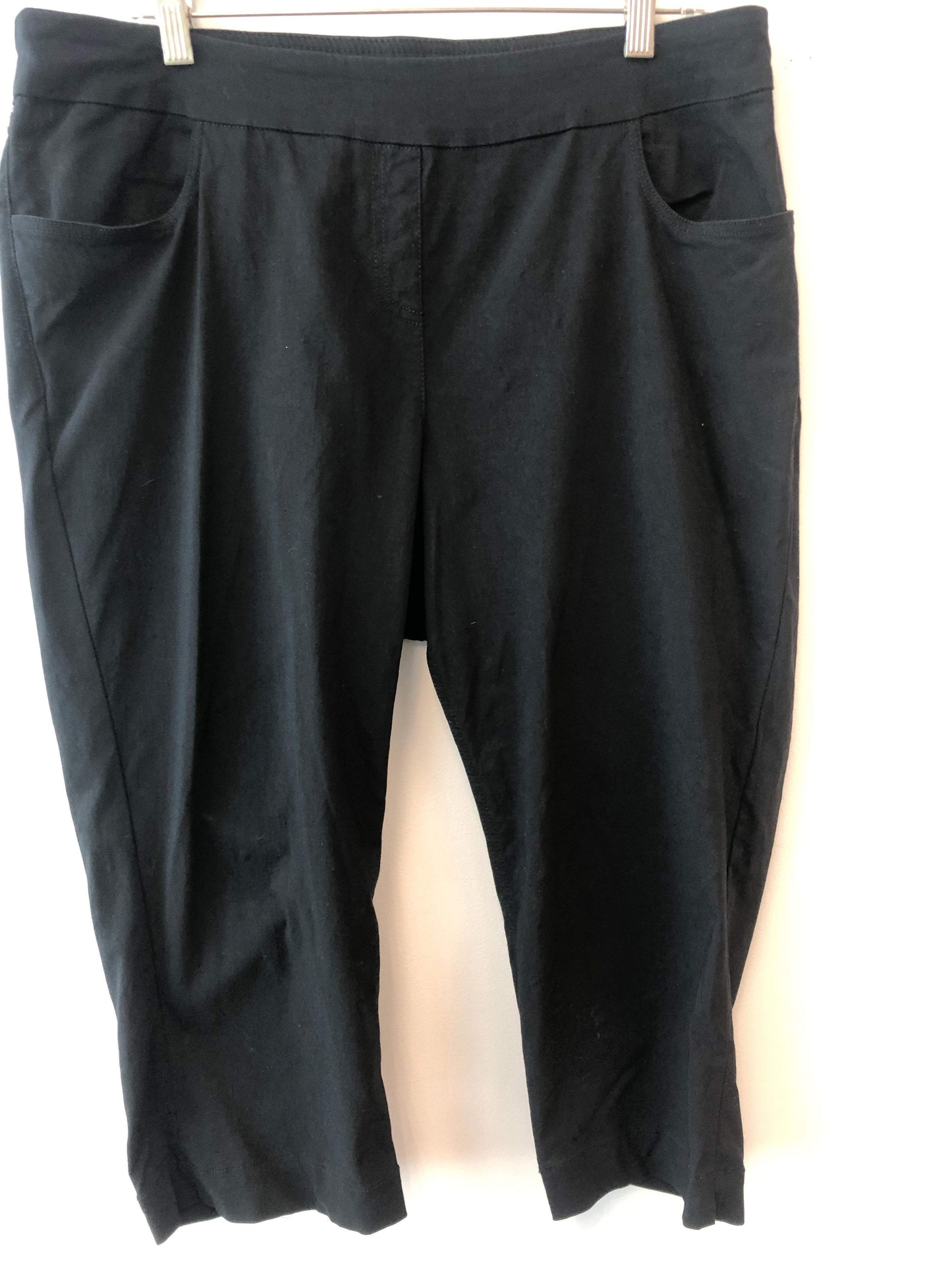 Slim-Sation Size 18 Black Rayon Blend Golf Capri Pants