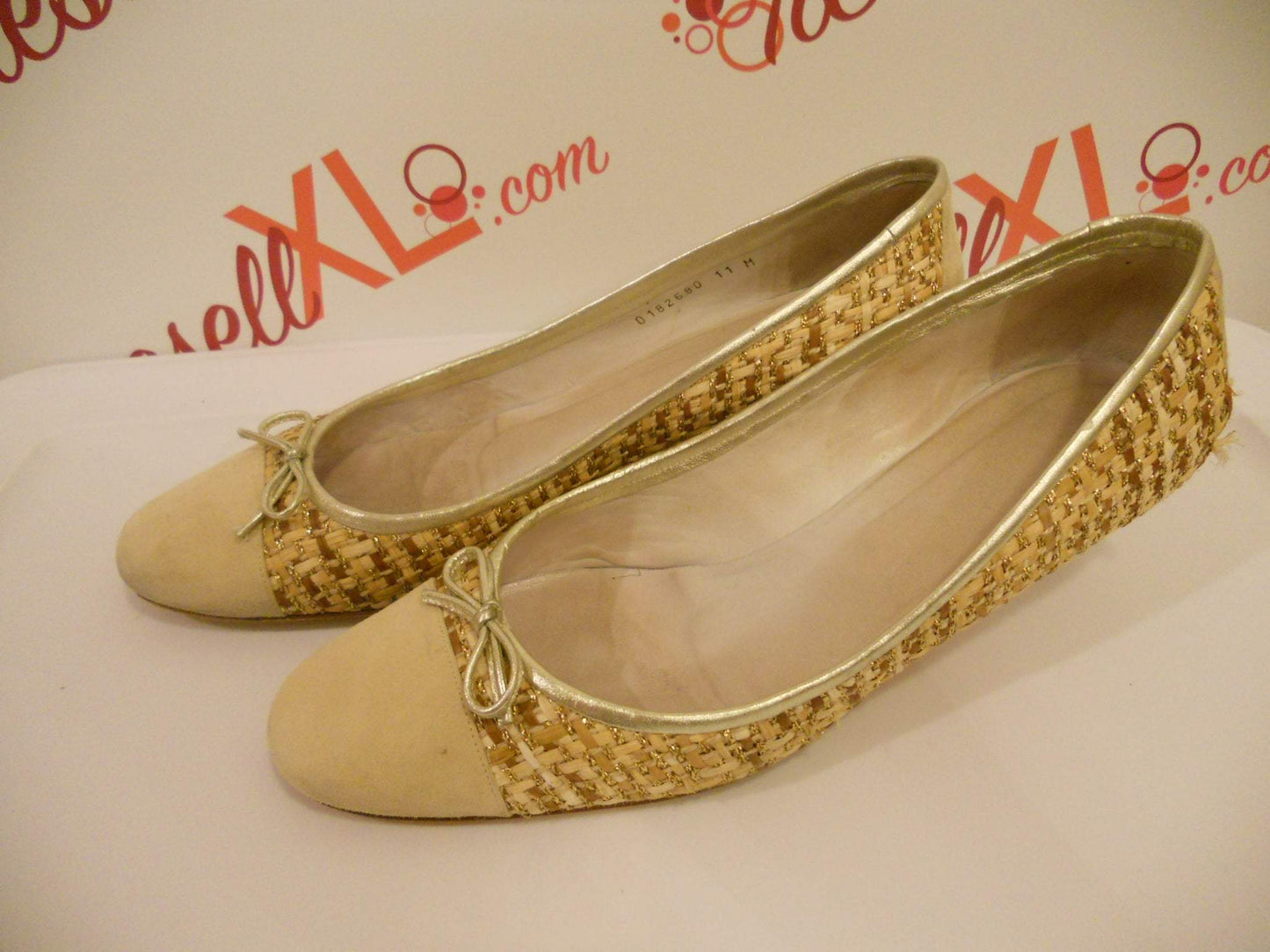 Delman Size 11 Cream colored pumps with basket weave detail
