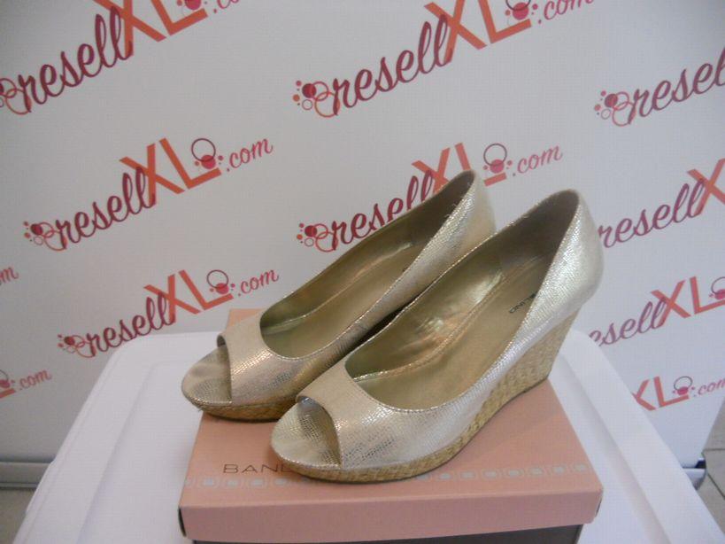 Bandolino Size 11 Gold Espadrille Peep toe Wedges