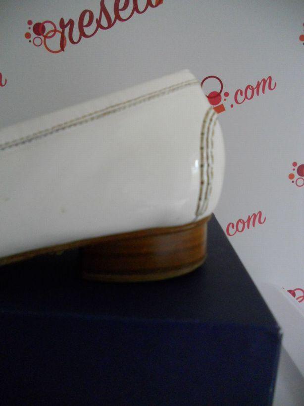 Stuart Weitzman Size 11 White Patent Loafer