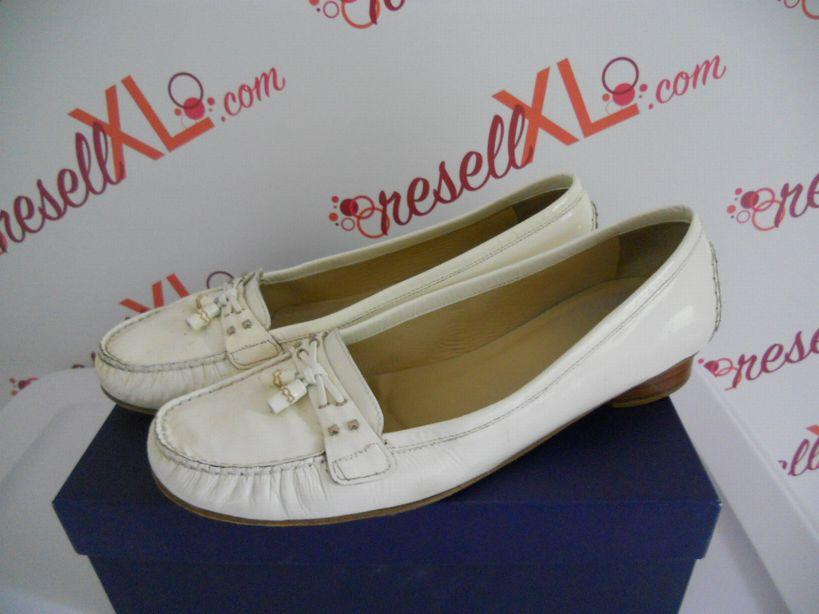 Stuart Weitzman Size 11 White Patent Loafer