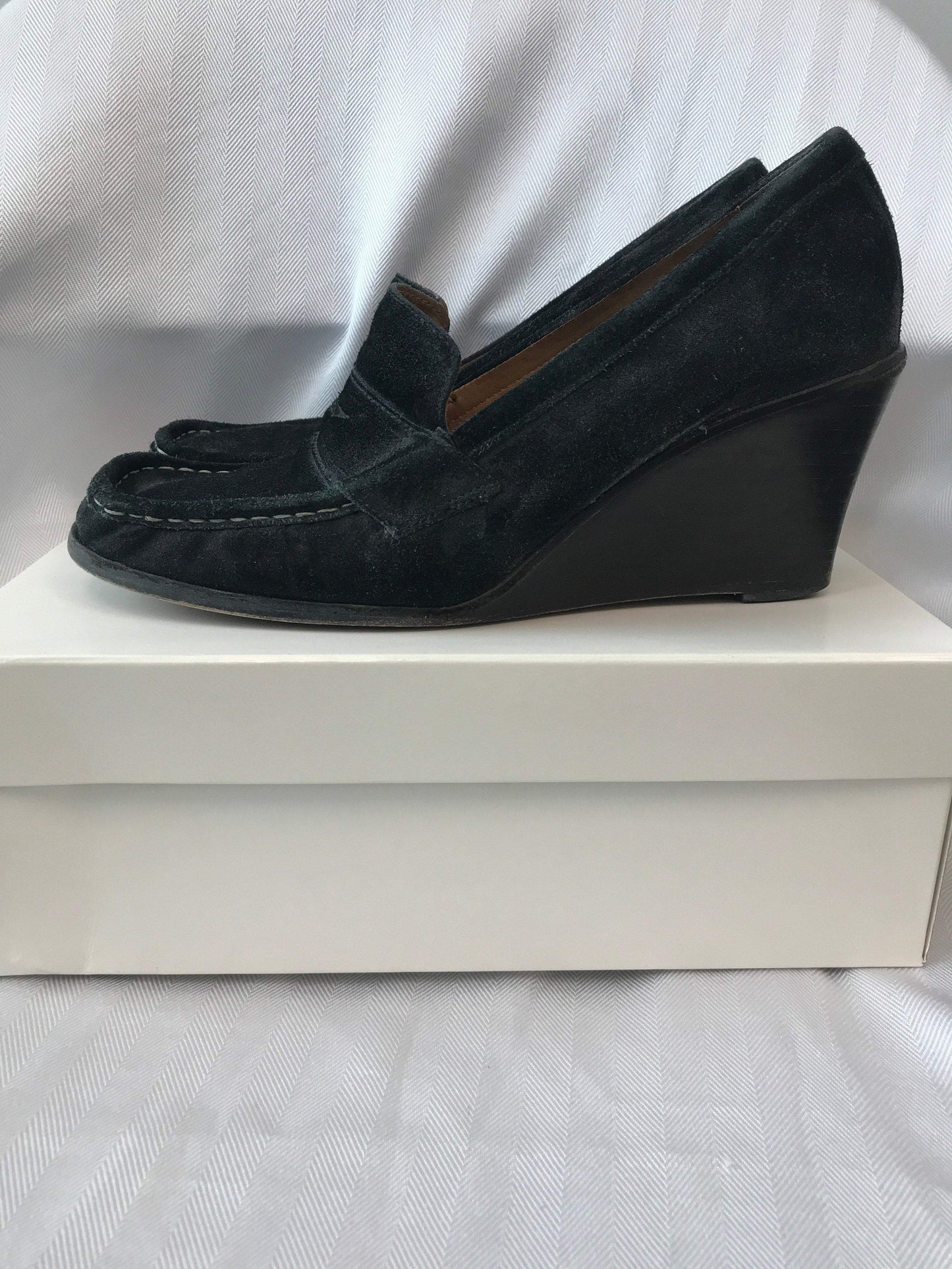 Michael Kors Size 11 Black Suede Wedges