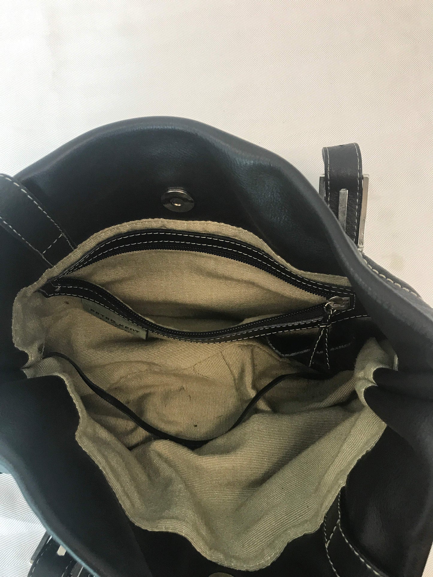 Peter Kent Medium Black Leather Handbag