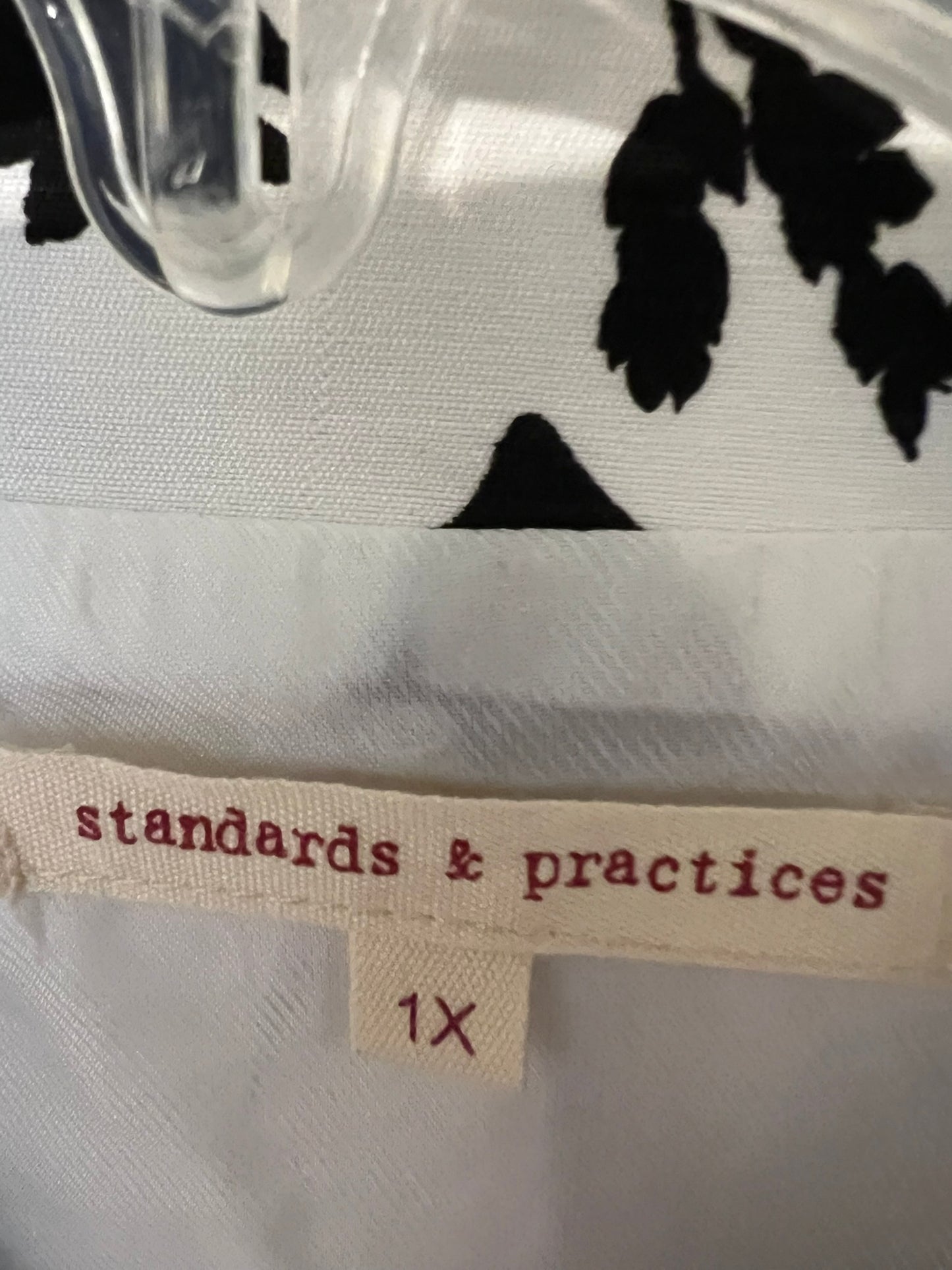 Standards & Practices Black & White Floral Print Jacket 1XL