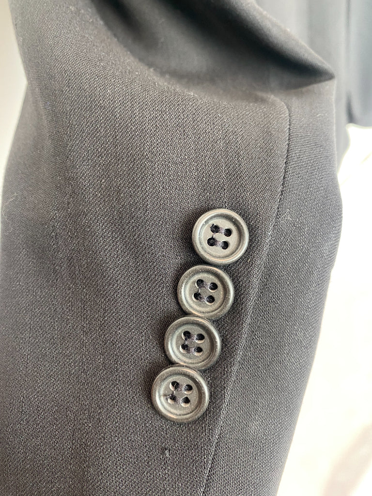 327231