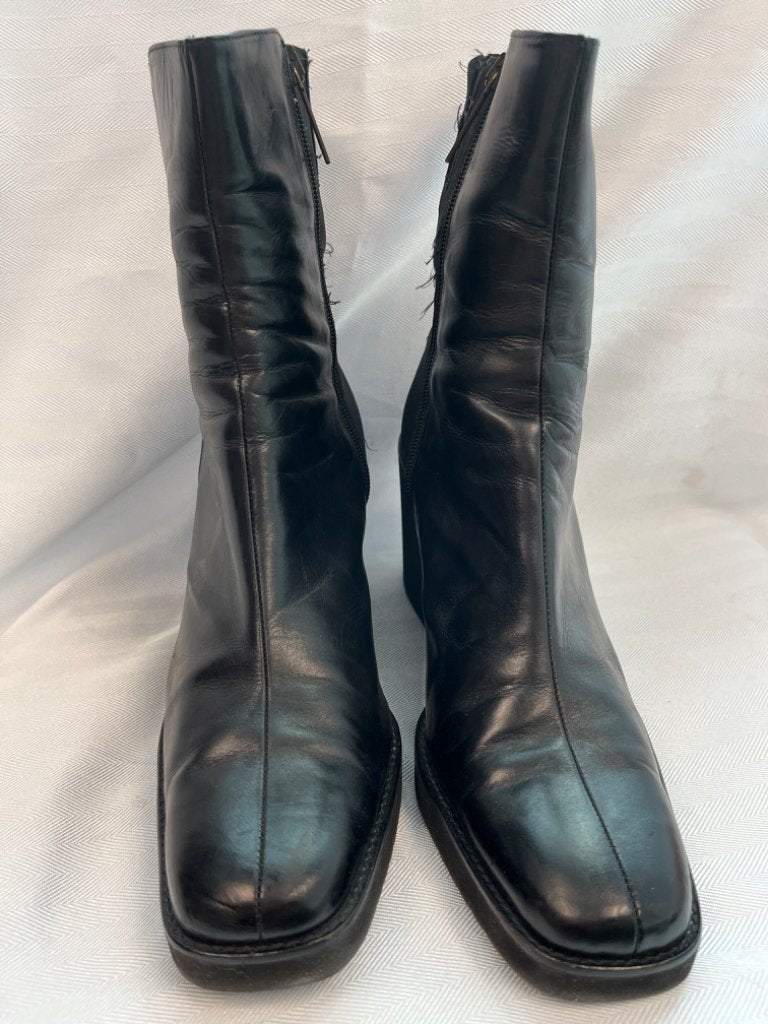 Donald J Pliner Black Calf/Silk Elastic Size 11