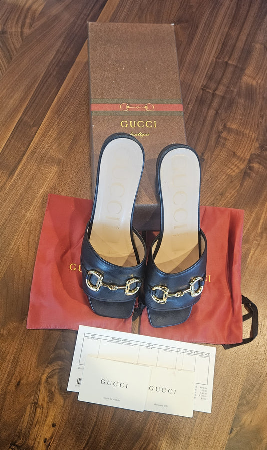 Black Leather Slide Gucci Sandals with Signature Gold Horsebit Hardware EU 41.5/ US 10.