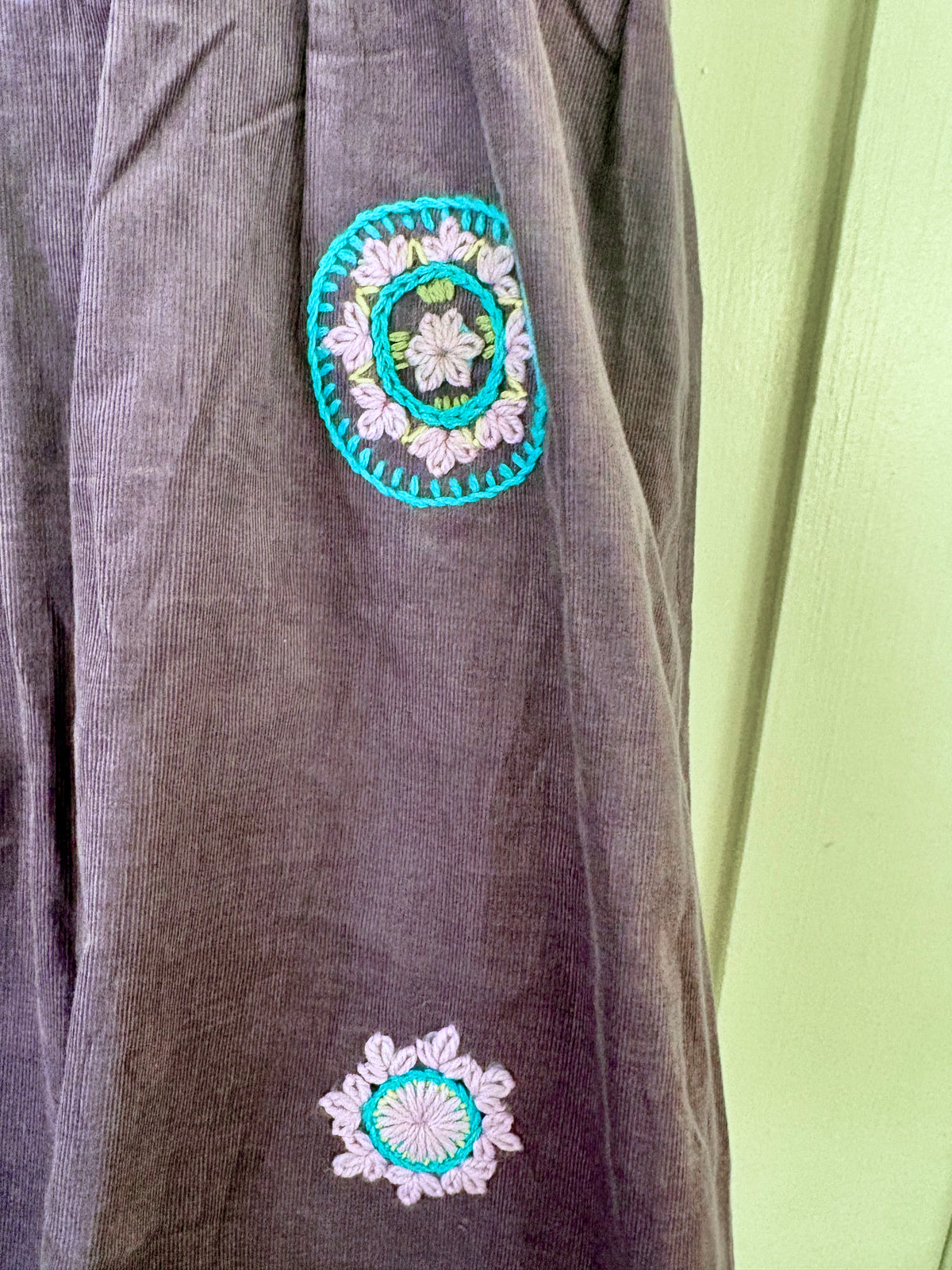 Boden Lavender Corduroy Skirt with Flower Embroidery Size US 16