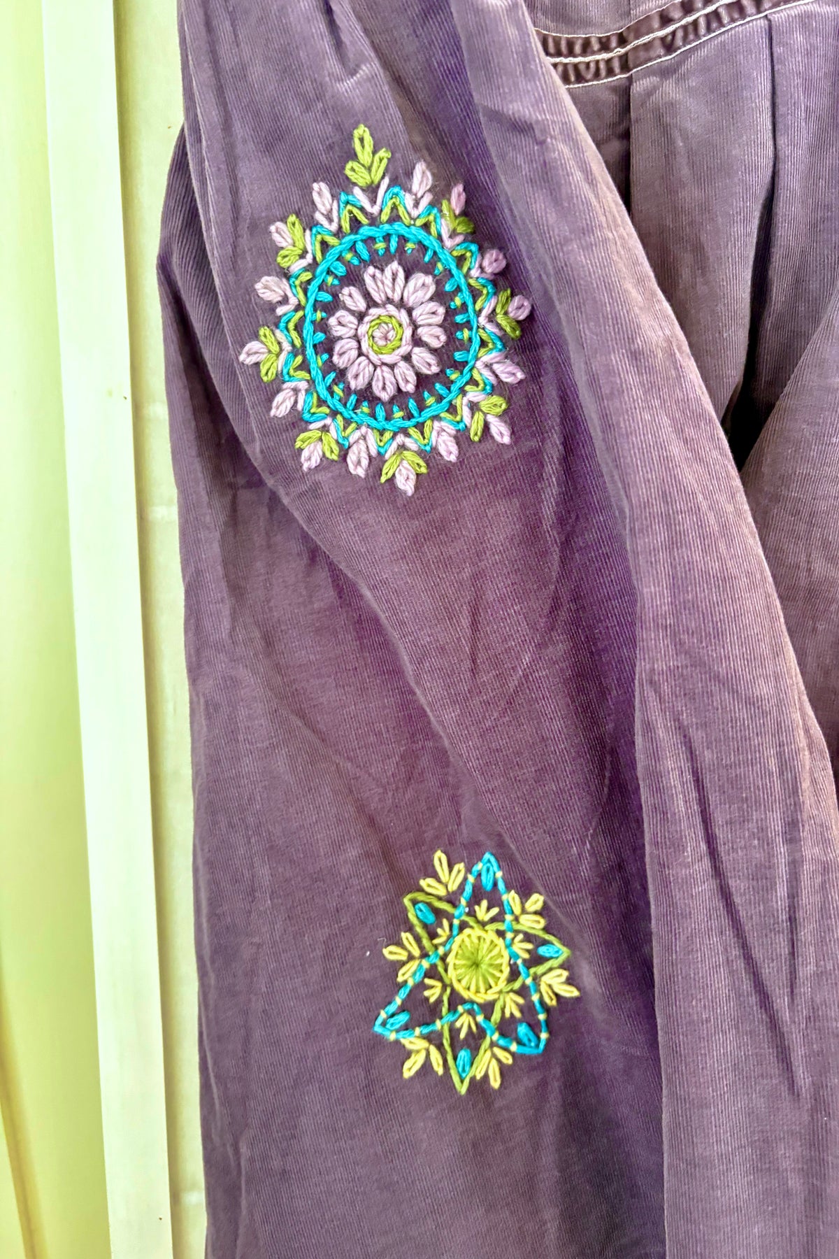 Boden Lavender Corduroy Skirt with Flower Embroidery Size US 16