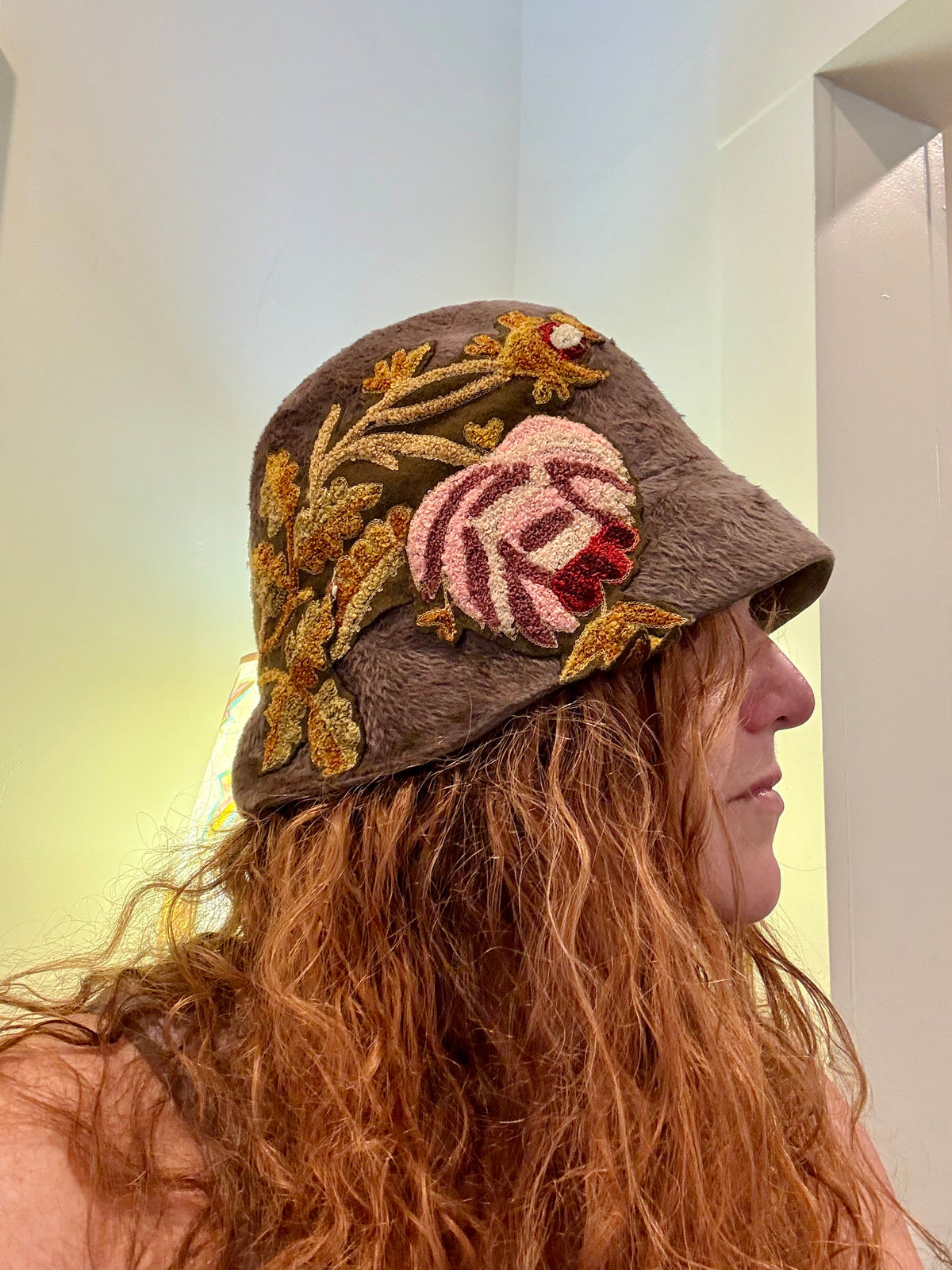 Vintage 20's Style Felt Hat with Flower Appliqué