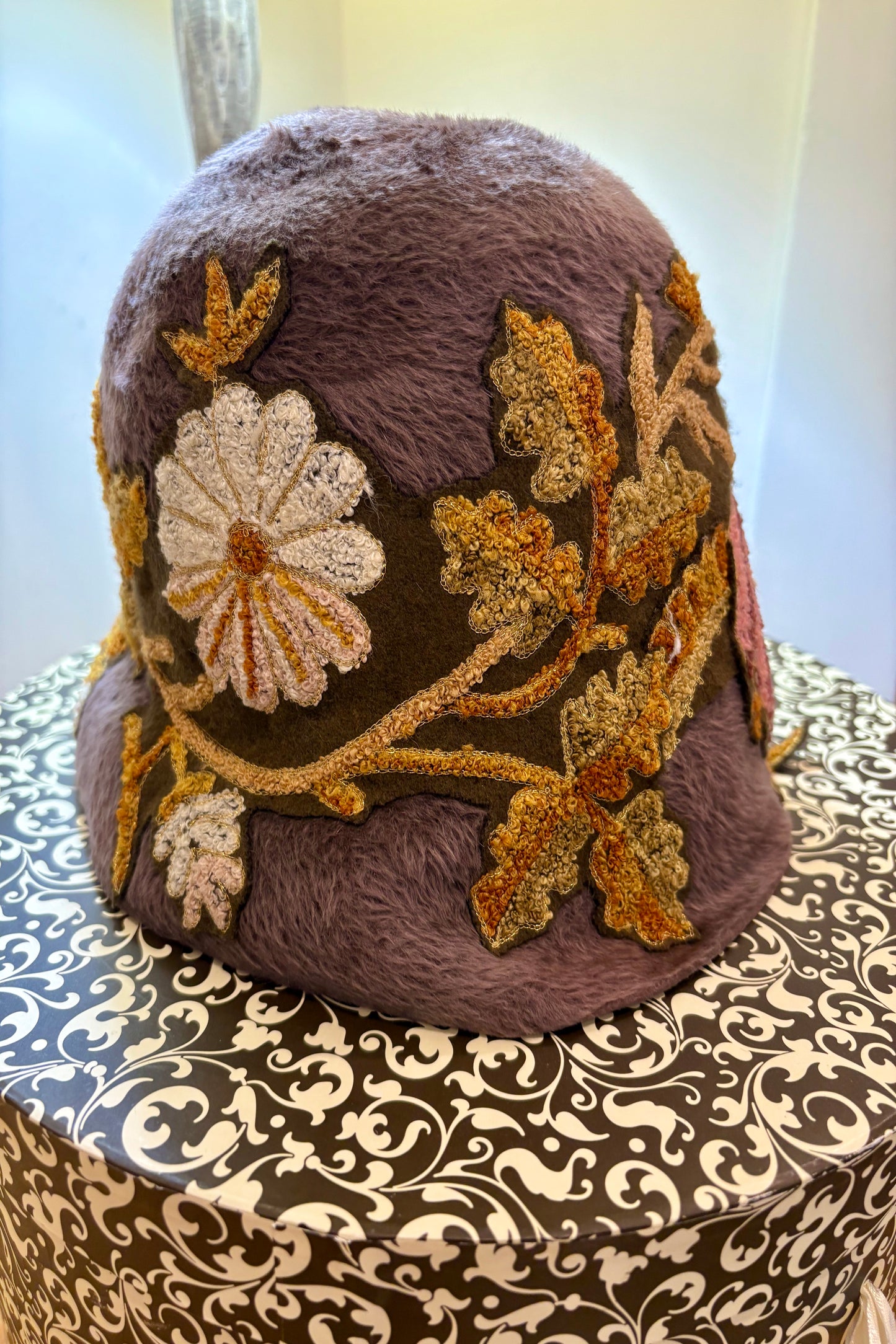 Vintage 20's Style Felt Hat with Flower Appliqué