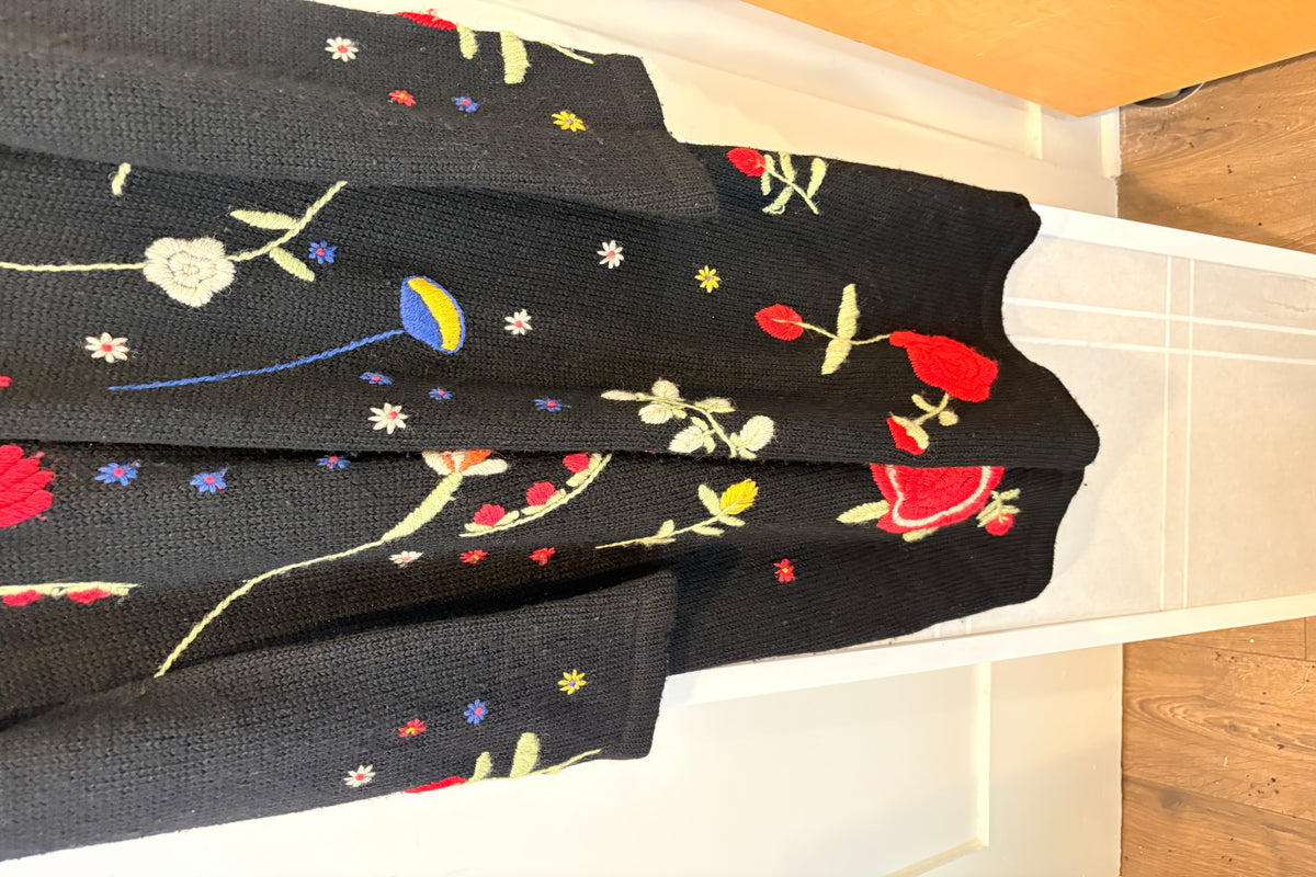 Vintage Y2K Sleeping on Snow Long Black Knit Cardigan with Floral Embroidery
